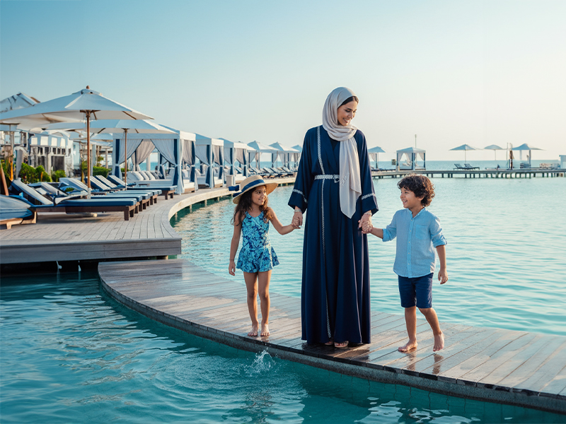 Info Banner  Reverse with Content Start