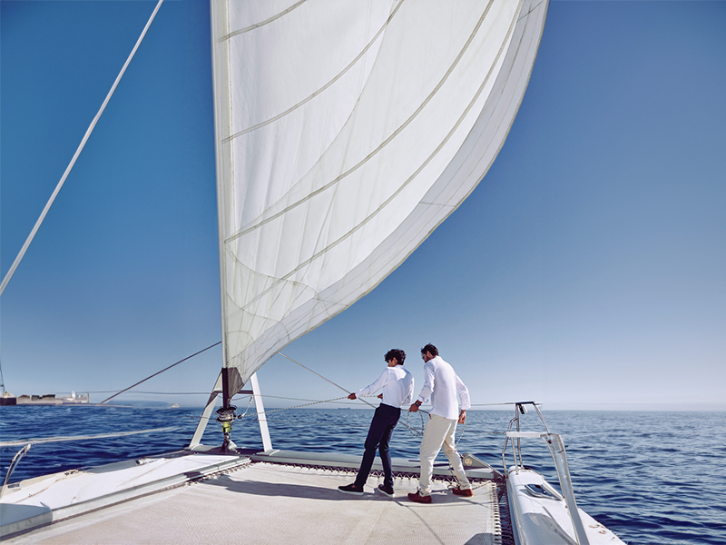 Info Banner  Reverse with Content Start