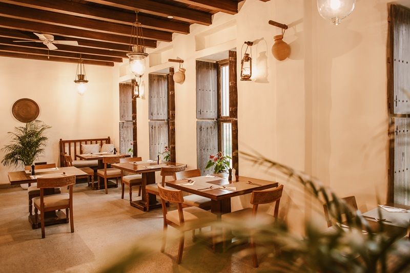 Al Seef Heritage Hotel Dubai, Curio Collection by Hilton