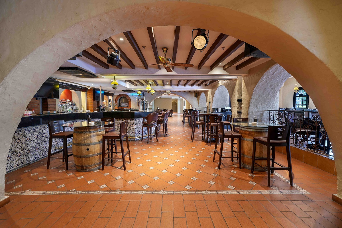 Hemingways - Radisson Blu Abu Dhabi Corniche