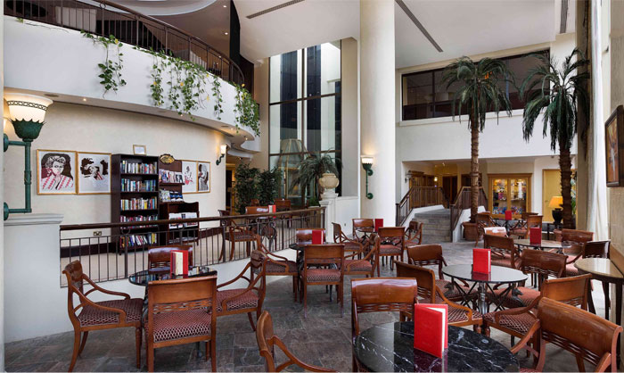 Vienna Plaza - Radisson Blu Hotel in Abu Dhabi